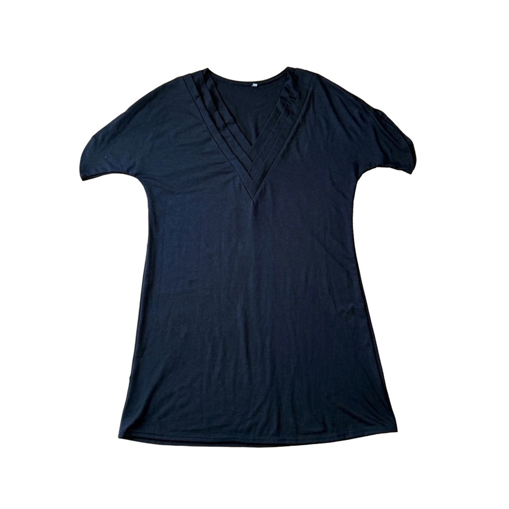 Women's Elegant Black V-Neck Short Sleeve Top (Size Medium)